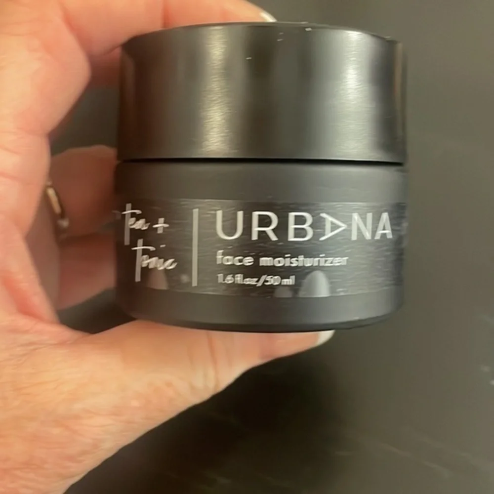 COPY - Urbana Face Moisturizer— tea and tonic